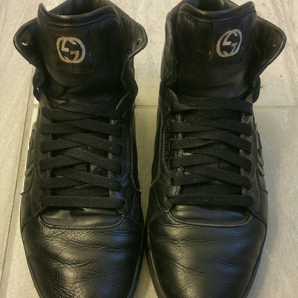 Men's Size 8G Gucci Sneakers pre owned